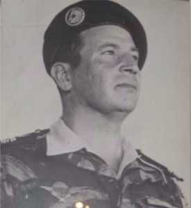  Colonel PLASSARD 
---- 
Il commandait le 1er RCP lors du PUTSCH
Il comparaitra devant le tribunal Militaire
le 26 Juillet 1961