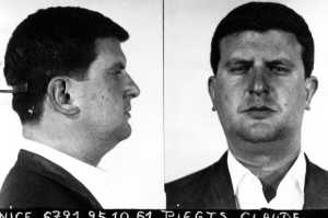  Claude PIEGTS 
Fiche de Police
