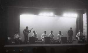  L'ORCHESTRE
