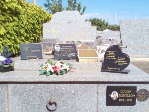 Highlight for Album: La Tombe de Lucien BONILLO